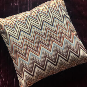 BROWN ZIGZAG CUSHION